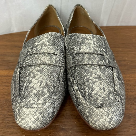 14th & Union Gray Snake Print Loafer Flats Womens Size 8.5 - Picture 2 of 7